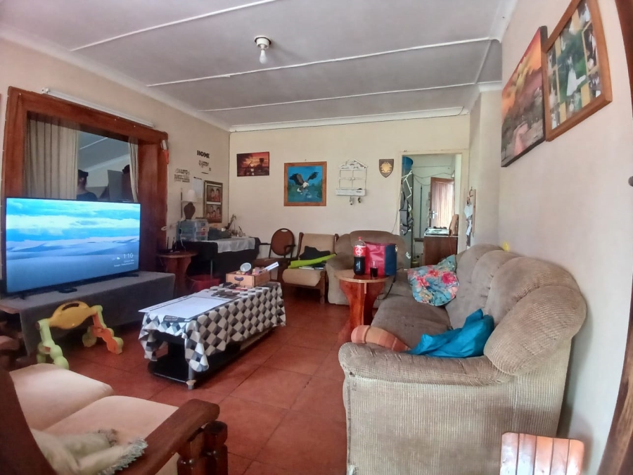 4 Bedroom Property for Sale in Roosheuwel North West